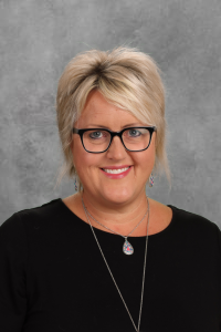 Howes, Suzanne